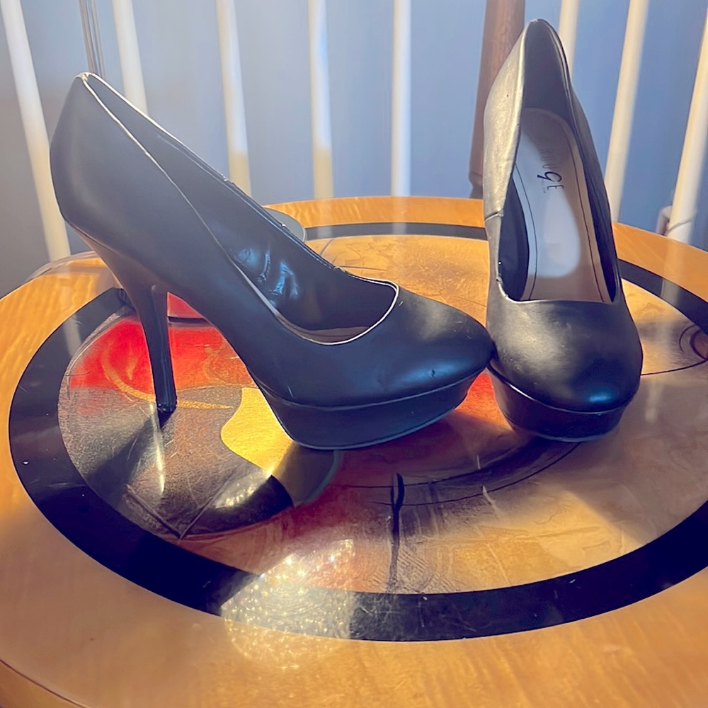 Black Heels; Size 10